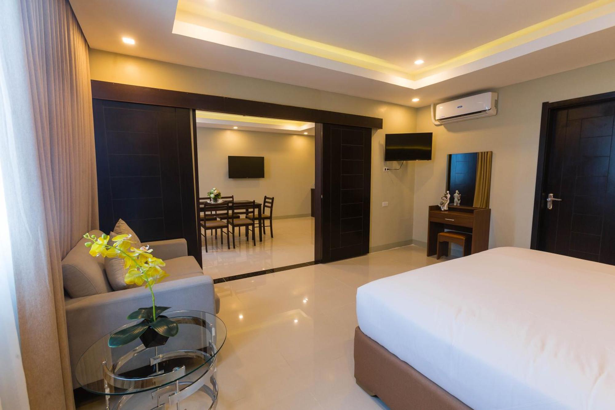 อิโลยโล เกทเวย์ โฮเต็ล Hotel Pavia ภายนอก รูปภาพ