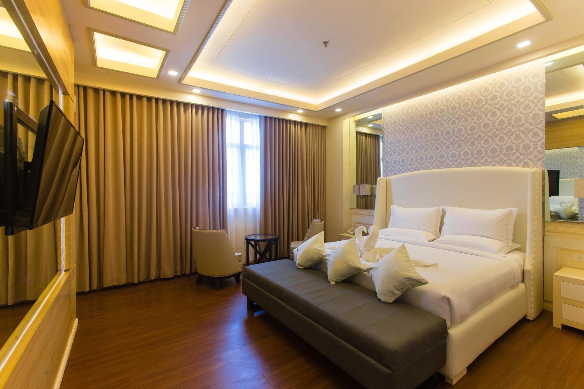 อิโลยโล เกทเวย์ โฮเต็ล Hotel Pavia ภายนอก รูปภาพ